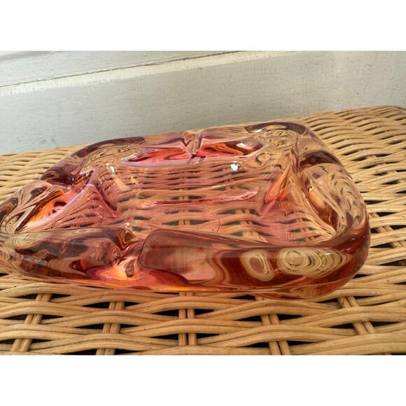 Vintage MCM Pink Iridescent Glass abstract Free form Ash Tray - Picture 7 of 8